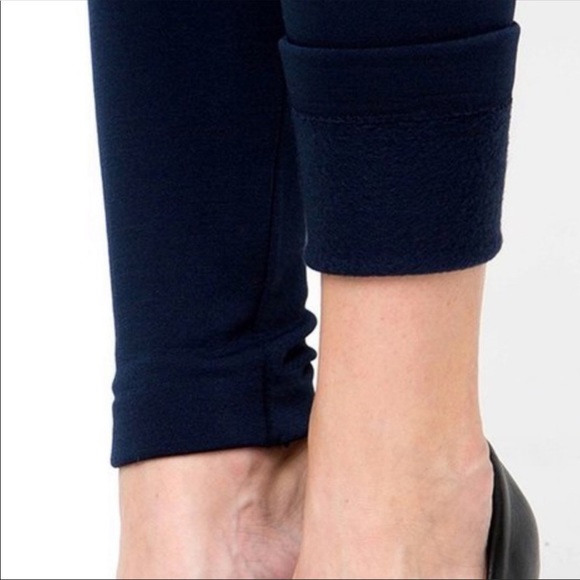 🆕 OCTOBER LOVE NAVY FLEECE LEGGINGS - Picture 5 of 5